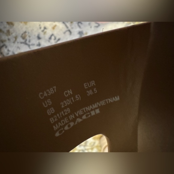 Coach Gable Sandal | Sz 6 - Picture 5 of 10